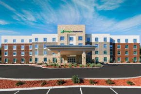 Holiday Inn Express & Suites Oakhurst-Yosemite Park Area, an IHG Hotel